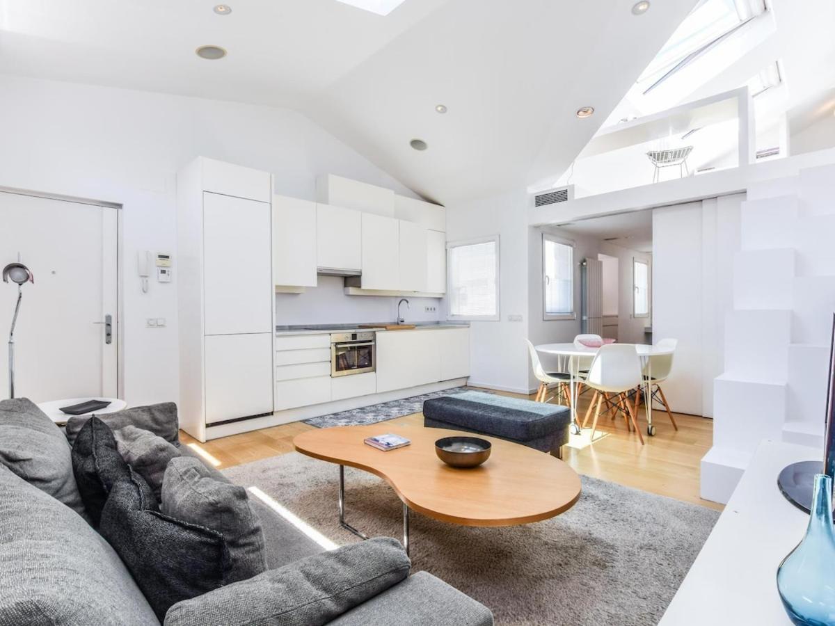 Atico Reformado En Anton Martin Apartman Madrid Kültér fotó
