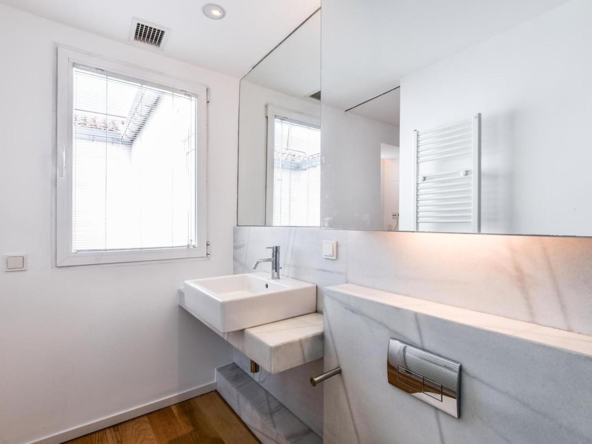 Atico Reformado En Anton Martin Apartman Madrid Kültér fotó